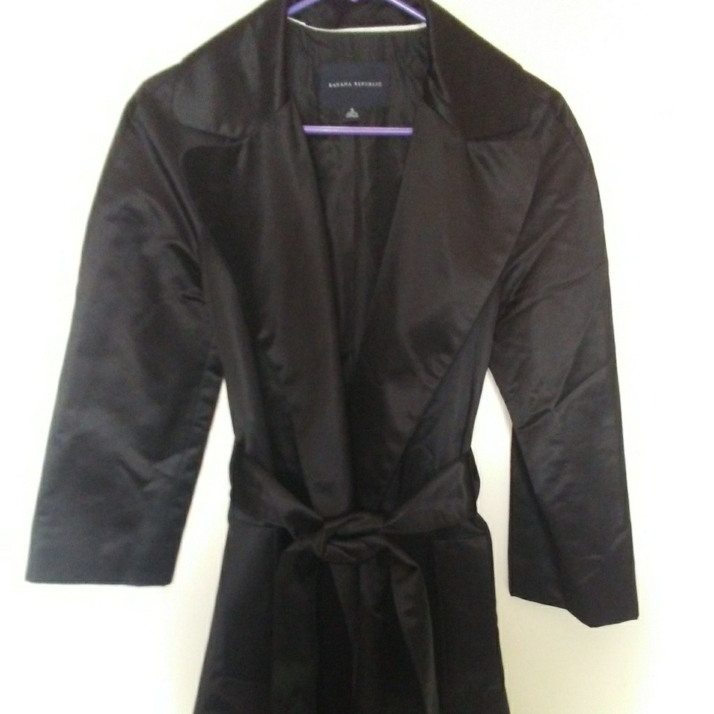 STUNNING! BLACK TIE TRENCH FROM BANANA REPUBLIC